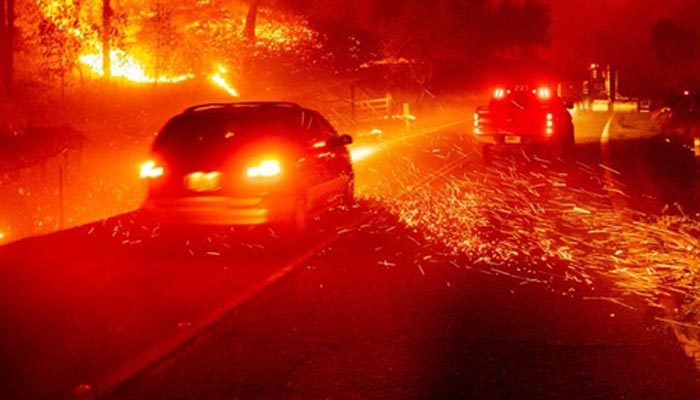 California yanıyor! Binlerce kişi tahliye edildi