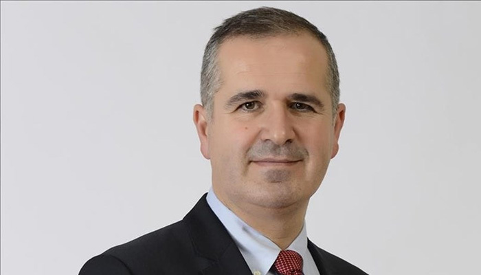 Cenk Alper kimdir, kaç yaşında, nereli, ne iş yapar?
