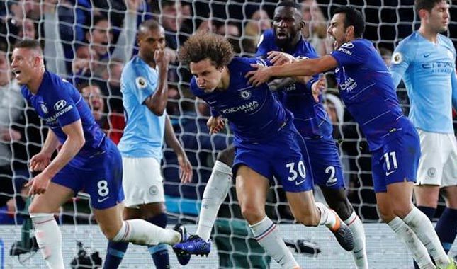 Chelsea, Machester City'i devirdi