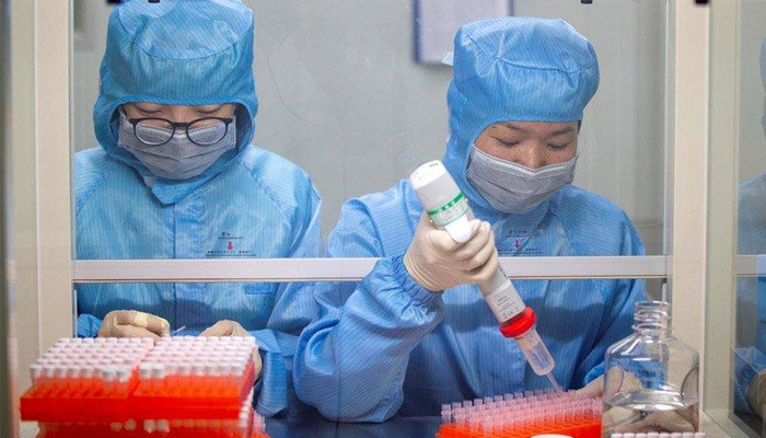 Çin, corona aşısı için tarih verdi