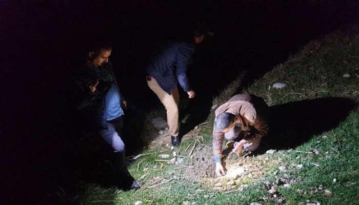Çocuklar oyun oynarken el bombası buldu!