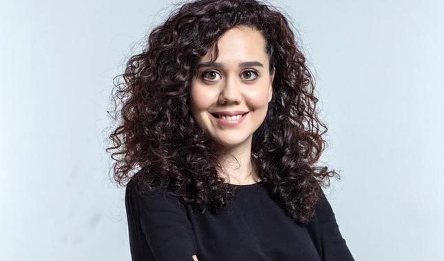 Çok Güzel Hareketler Bunlar Begüm Çağla Taşkın kimdir kaç yaşında nereli | Begüm Çağla Taşkın instagram