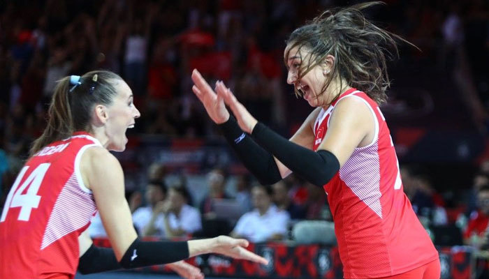 Corona tedirginliği voleybola da yansıdı