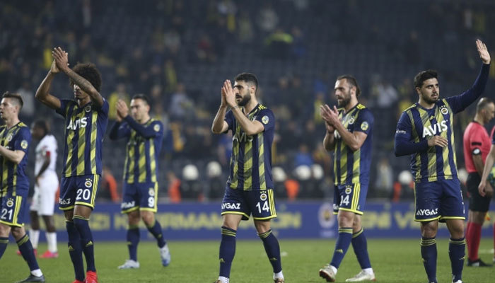 Corona virüs kâbusu Fenerbahçe'ye sıçradı