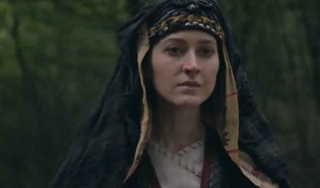 Diriliş Ertuğrul dizisinin Sugay Hatun'u canlandıran Oya Unustası kimdir kaç yaşında nereli?