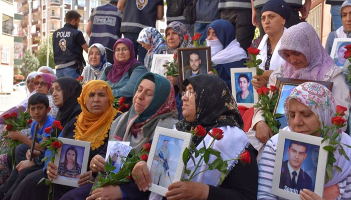 'Diyarbakır anneleri'nin nöbeti 100. gününde