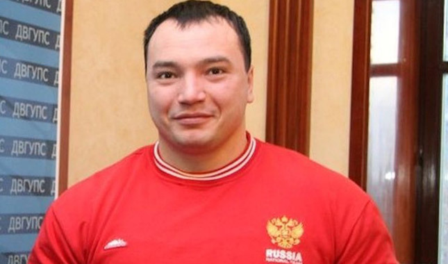 Dünya Şampiyonu Rus dövüşçüyü döve döve öldürdüler