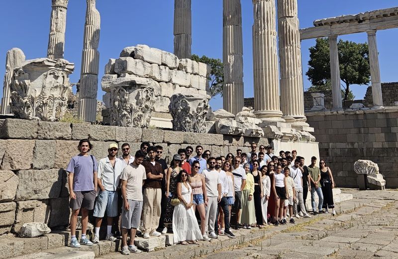 Dünyanın İlk Hastanesi Geleceğin Hekimlerini Ağırlıyor