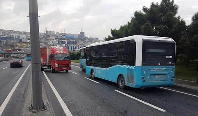 E-5'te feci kaza! Trafik kilitlendi