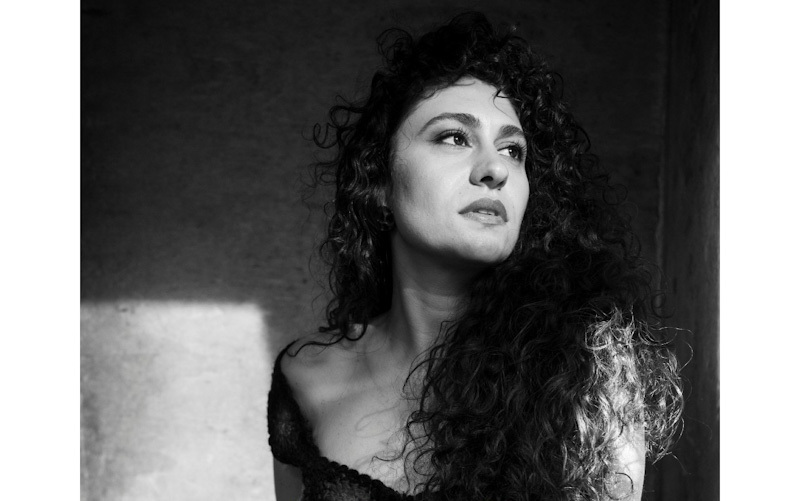 ELİF SANCHEZ'İN YENİ TEKLİSİ “KIRMIZI BUĞDAY" DİJİTAL PLATFORMLARDA