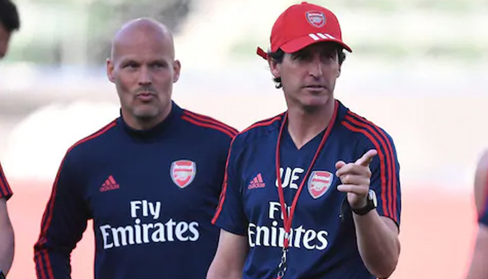 Emery'i kovan Arsenal, eski yıldızını hoca yaptı