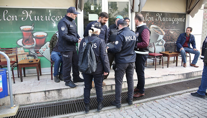 Emniyet güçleri okul çevreleri ve servisleri denetledi