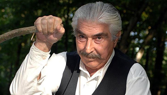 Erdal Özyağcılar: Ben öpüşürüm