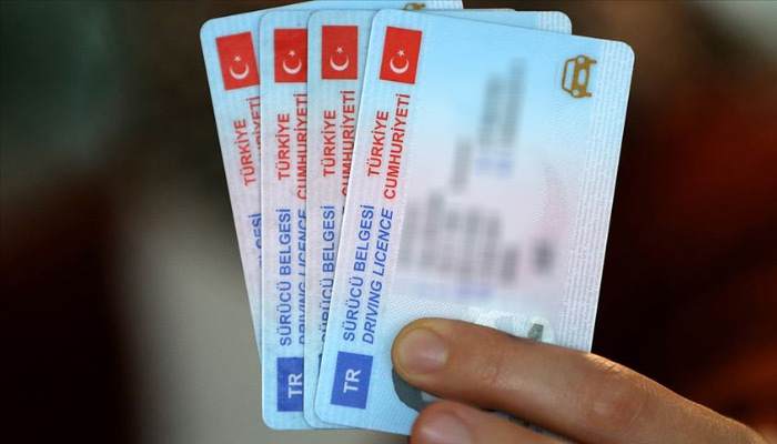 Eski tip ehliyetlerin yenilenme süresi uzatıldı!