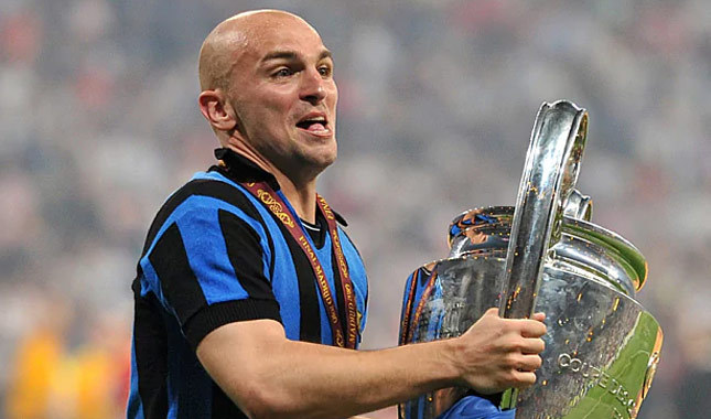 Esteban Cambiasso futbolu bıraktı