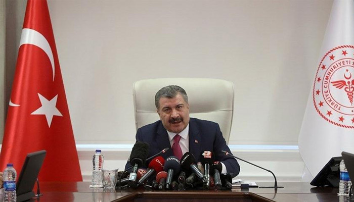 Fahrettin Koca'dan sokağa çıkma yasağı açıklaması