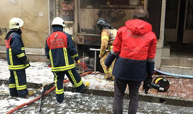Fatih'te çıkan yangın korku dolu anlar yaşattı