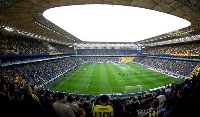 Fenerbahçe-Galatasaray maçı stat kapıları kaçta açılacak stada giriş saati kaç?