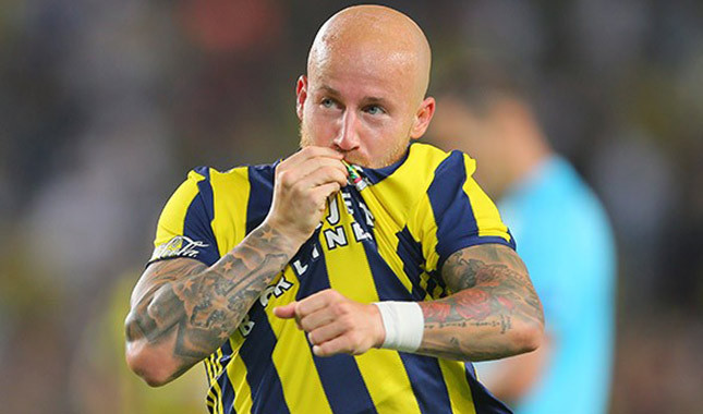 Fenerbahçe, Miroslav Stoch'u gönderdi