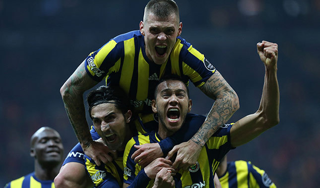 Fenerbahçe, yine zirvede yer aldı