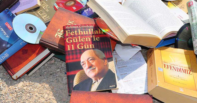 Fethullah Gülen kitaplarına yasak!