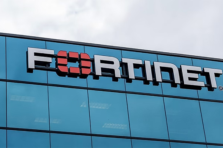 Fortinet, modelleri,verileri ve altyapıyı koruyan Güvenli AI Veri Merkezi çözümünü tanıttı