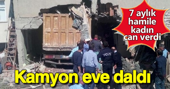 Freni boşalan kamyon dehşet saçtı
