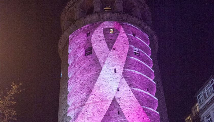 Galata ile Beyazıt kuleleri pembe ile aydınlatılacak