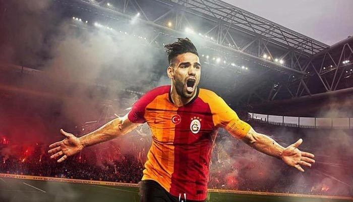 Galatasaray Falcao'yu resmen duyurdu