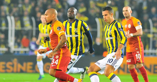 Galatasaray Fenerbahçe'yi ağırlıyor