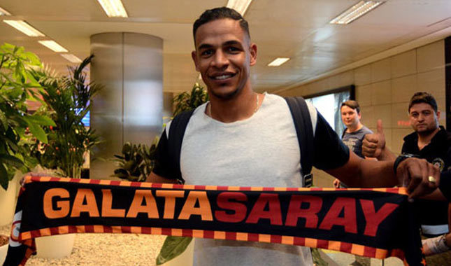 Galatasaray Fernando transferini duyurdu