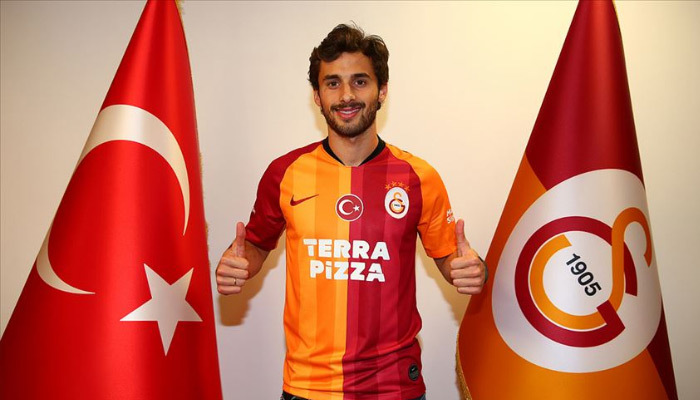 Galatasaray aradığı sol beki sonunda buldu!