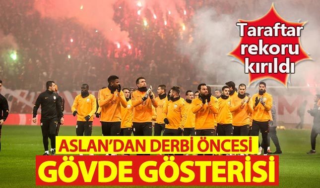 Galatasaray derbi öncesi taraftarıyla gövde gösterisi yaptı