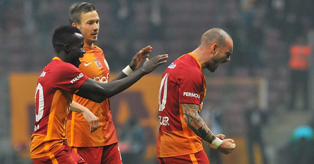 Galatasaray derbide Sneijder'e güveniyor