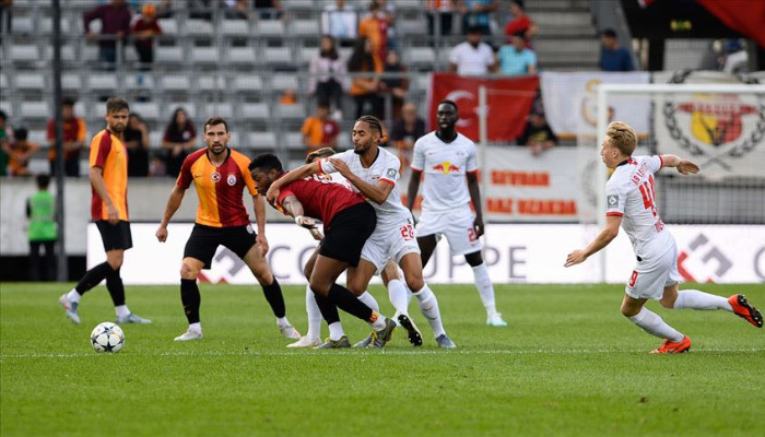 Galatasaray ilk hazırlık maçında sahadan yenilgiyle ayrıldı
