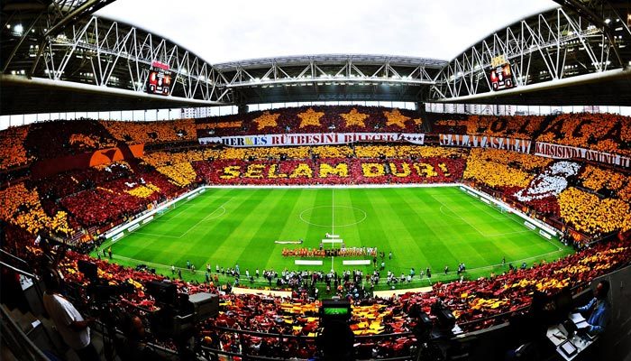Galatasaray taraftarı kombinede rekor kırdı