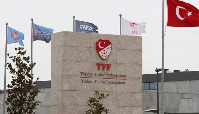 Galatasaray ve Fenerbahçe PFDK'ya sevk edildi