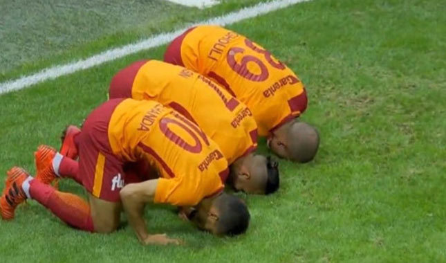 Galatasaraylı futbolcuların gol sevinci sosyal medyayı salladı