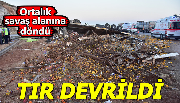 Gaziantep'te TIR devrildi! 3 kişi öldü!