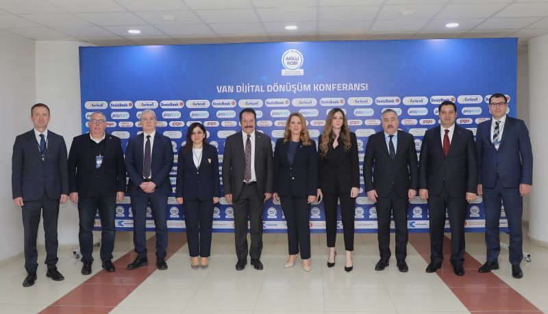 Geleceğe güçlü adımlar atmak için Van'da gündem, Dijital Dönüşüm oldu