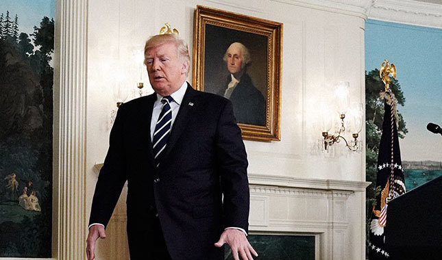 Göçmenlere sinirlenen Trump ağzını bozdu