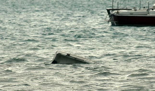 Göçmenleri taşıyan tekne battı: 8 ölü