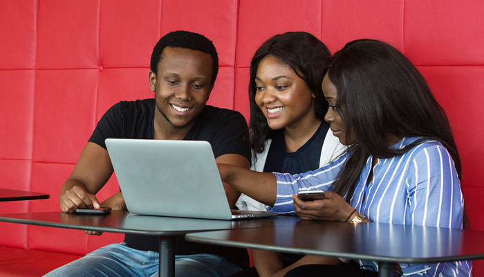 Google'dan 200 bin Afrikalı gence eğitim