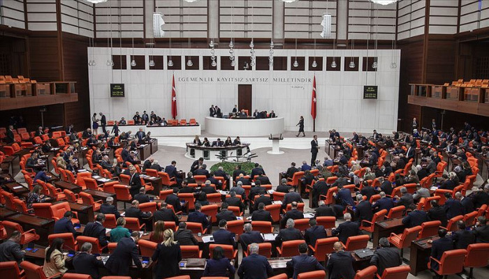 'Güvenlik soruşturması' torba yasa teklifinden çıkarıldı
