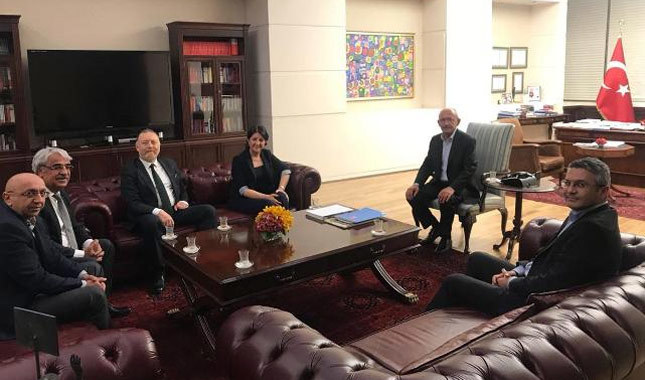 HDP'den Kılıçdaroğlu'na geçmiş olsun ziyareti