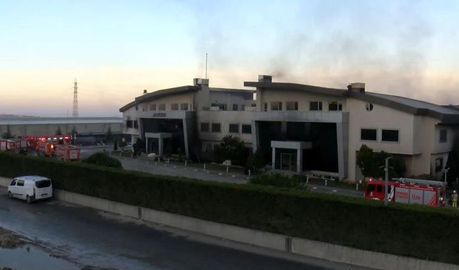 Hadımköy'deki fabrika yangını tamamen söndürüldü