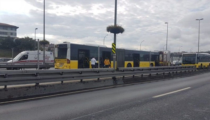 Halıcıoğlu'nda korkutan metrobüs kazası