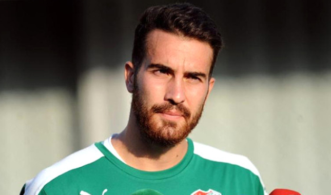 Harun Tekin imzayı atıyor!