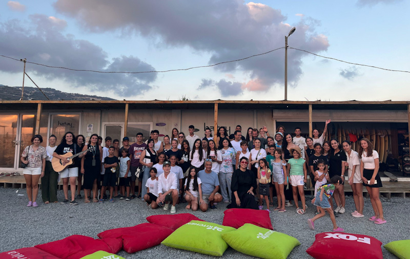 Hatay Sörf Merkezi, çocukların öncülüğünde renkli bir sörf festivaline ev sahipliği yaptı