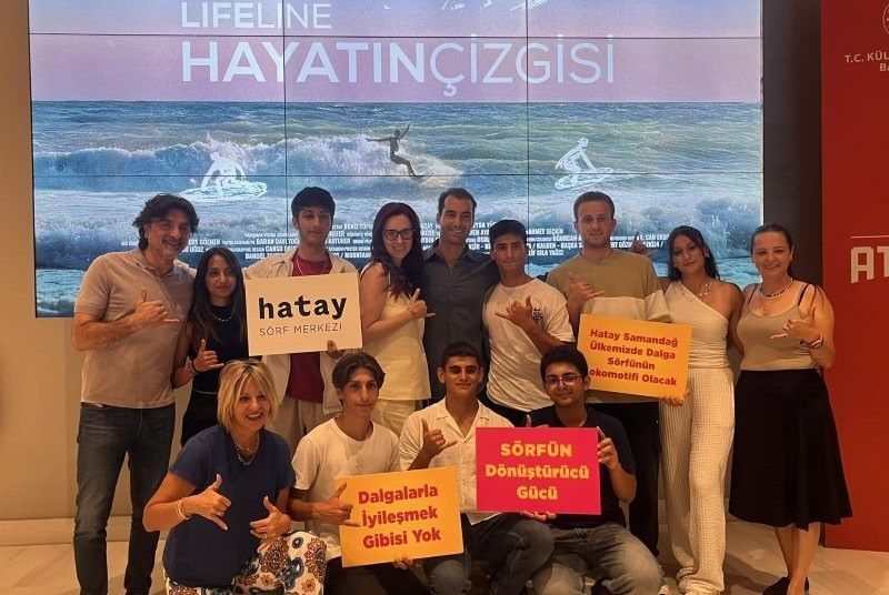 Hatay Sörf Merkezi'nin ilham verici hikâyesi, “Hayatın Çizgisi” belgeseliyle beyaz perdede